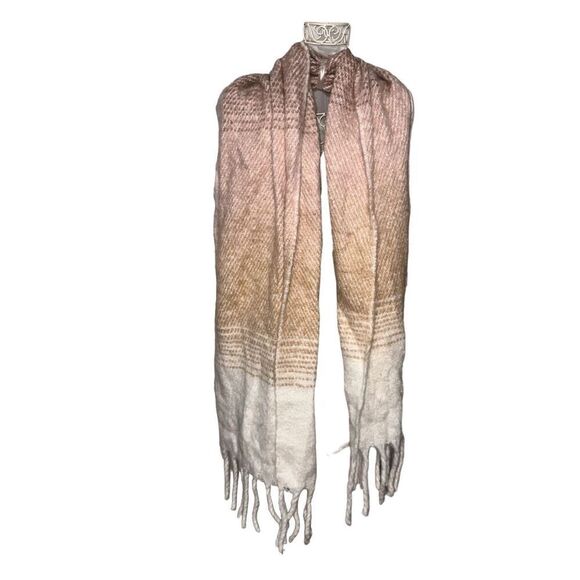 NEW WITH TAGS NWT LC Lauren Conrad Womens Noodle Fringe Soft Oblong Tan Wrap sha - Picture 1 of 9